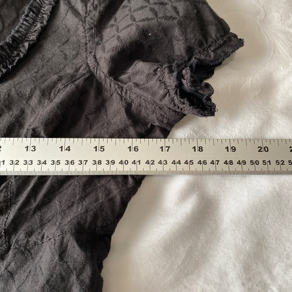 Daytrip Black Textured Blouse - Picture 7 of 9